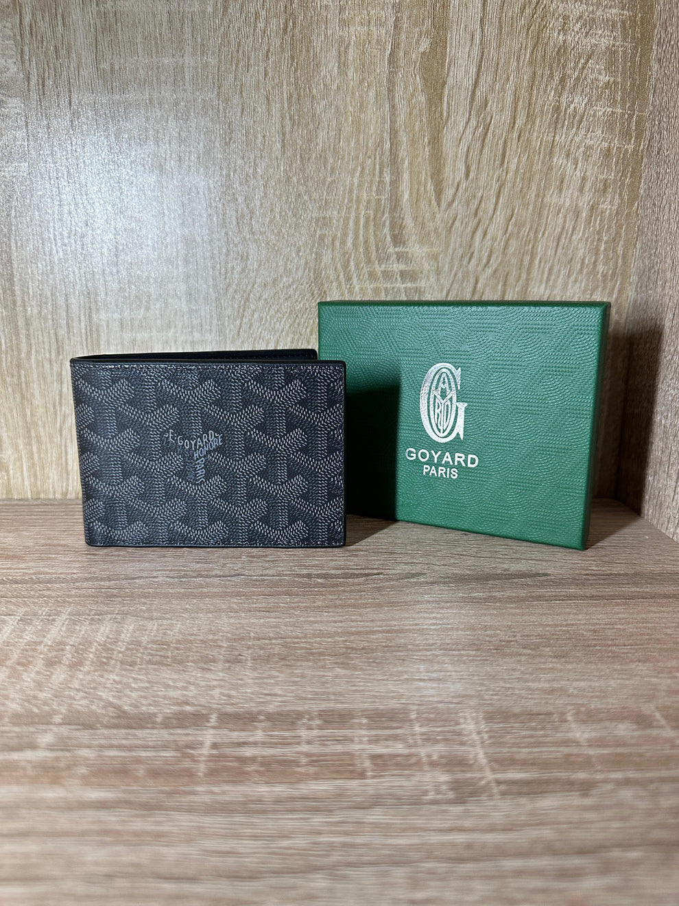 محفظة GOYARD للرجال – فخامة وأناقة يومية